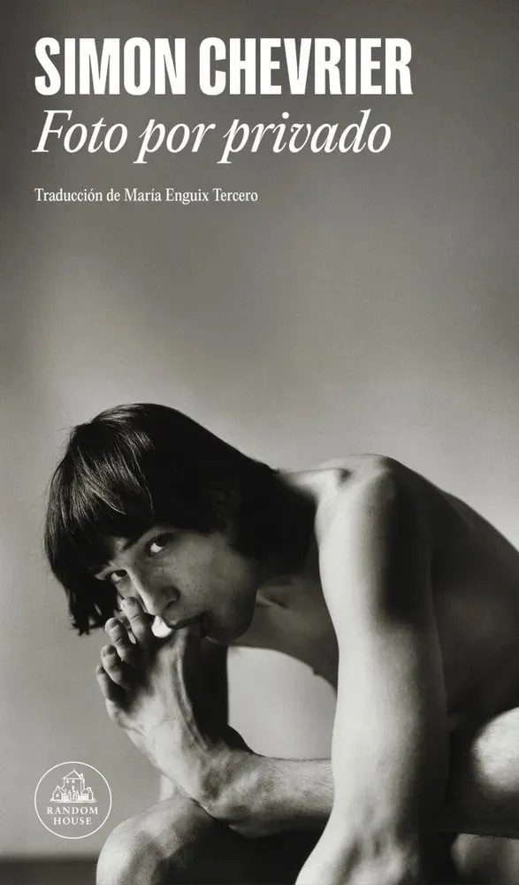 Libro Foto Por Privado, De Chevrier, Simon, Vol. 1. Editorial Literatura Random House, Tapa Blanda (2026)
