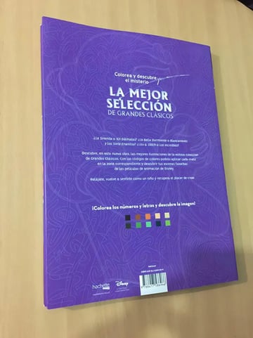 Portada de Colorea Y Descubre El Misterio- La Mejor Selección Disney