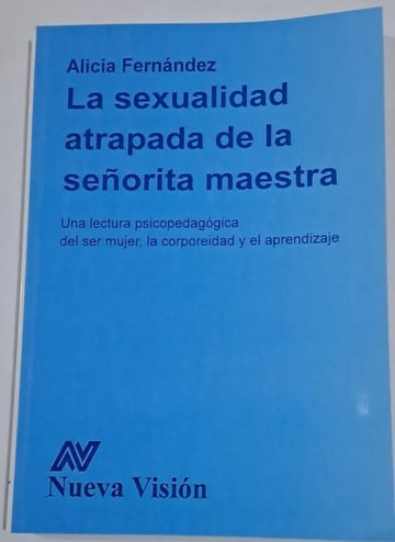 Fernandez Señorita Maestra Lectura Psicopedagogica  Mujer