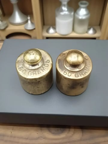 Pesas Bronce X2 50g Antiguas Colección Decoración