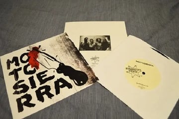 Vinilo 7 Pulgadas Motosierra Uruguay Buzo Nuevo La Marcos Estándar