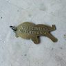 Llavero Antiguo Gota Esso Boy Bronce Automobilia Original Dorado Oscuro — imagen 4