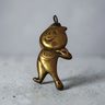 Llavero Antiguo Gota Esso Boy Bronce Automobilia Original Dorado Oscuro — imagen 1