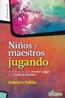 Niños Y Maestros Jugar En El Jardin De Infantes — imagen 8