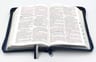 Biblia Letra Grande Con Cierre Rv1960, Manual Imit. Piel — imagen 5