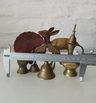 Lote 5 Figuras Bronce Campana Ciervo Pavo Real India Antiguo — imagen 10