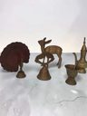 Lote 5 Figuras Bronce Campana Ciervo Pavo Real India Antiguo — imagen 2