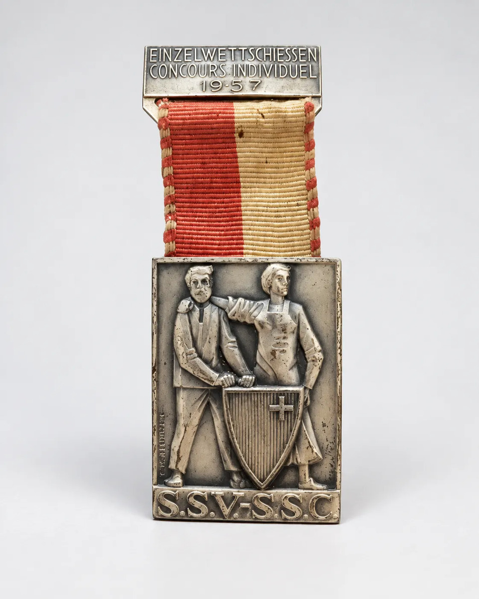 Medalla Suiza Krienser Waffenlauf 1963 Huguenin — imagen 1